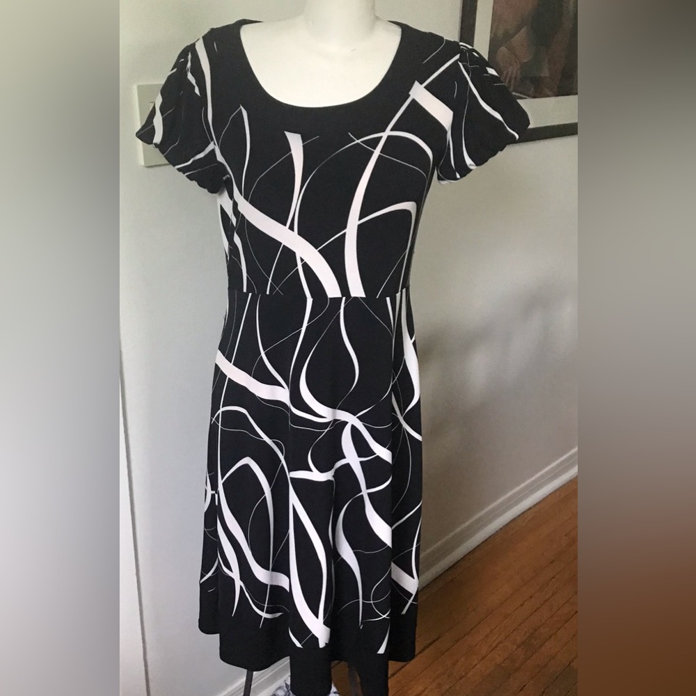 Style & Co Lovely Ladies Summer Dress - Size Medium